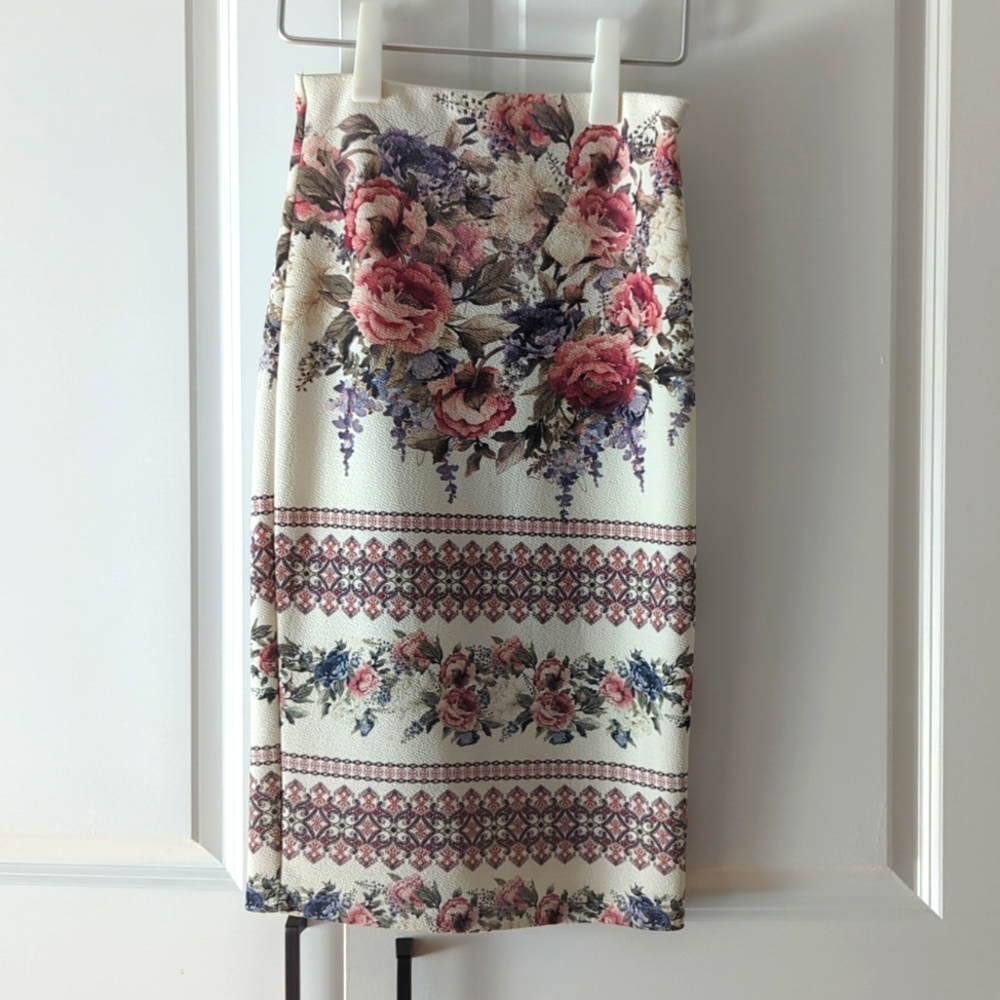 Floral midi skirt